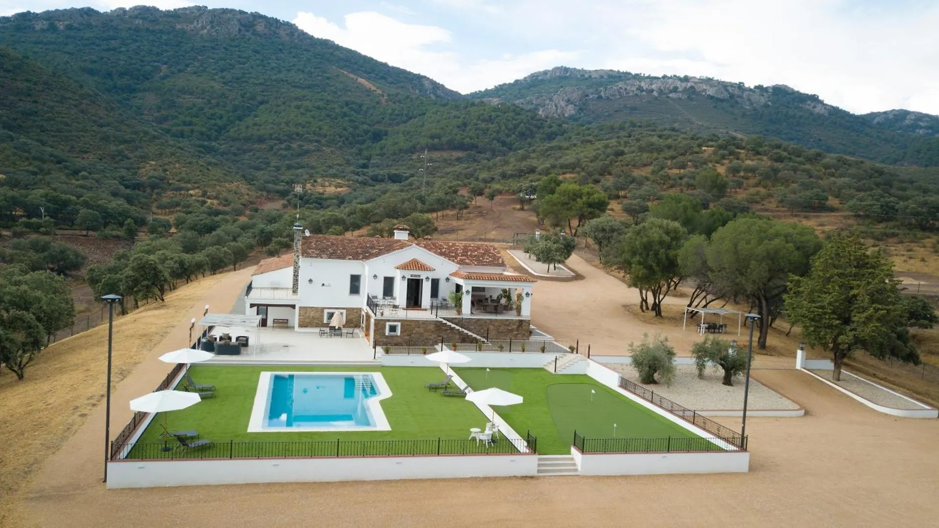 El Enebrillo De Despenaperros Villa Santa Elena